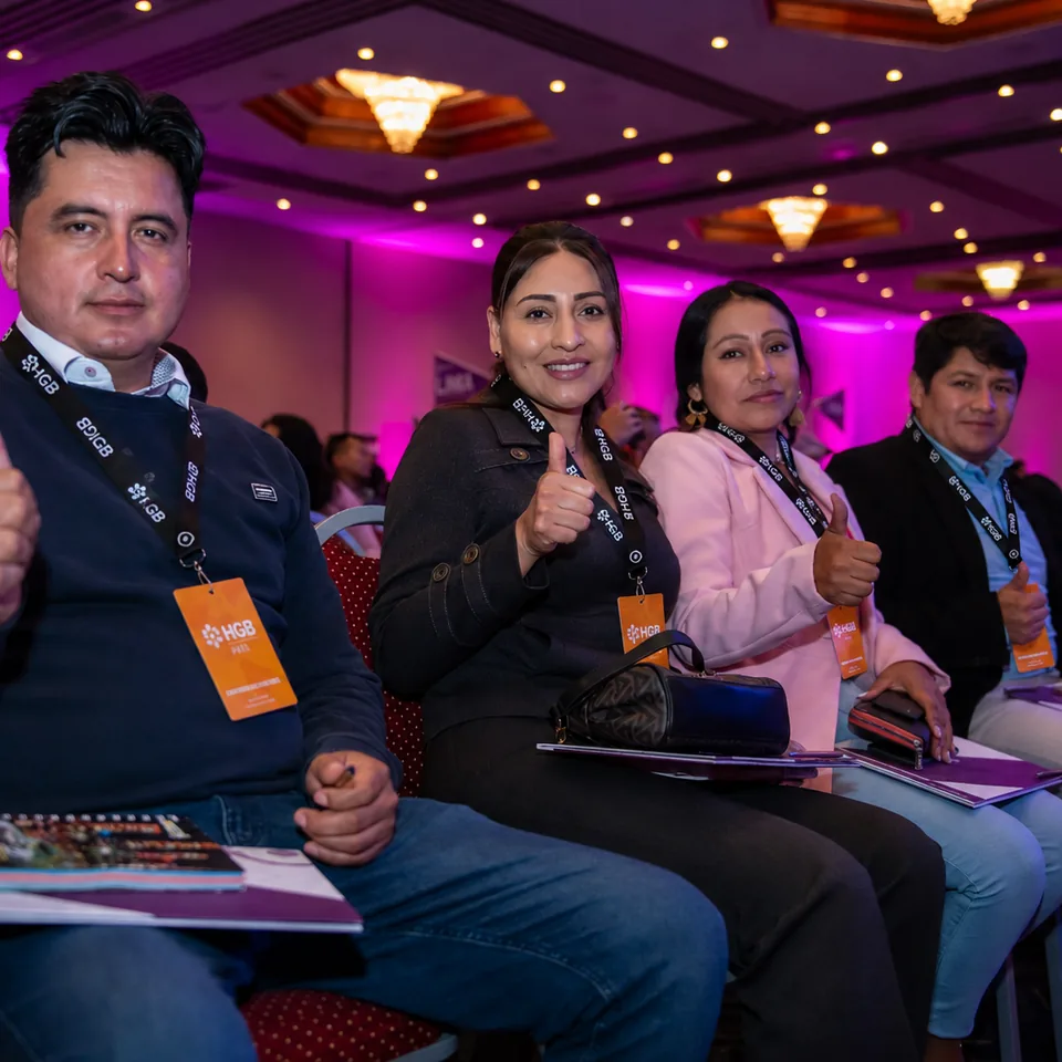 Equipo HG Business creciendo en comunidad
